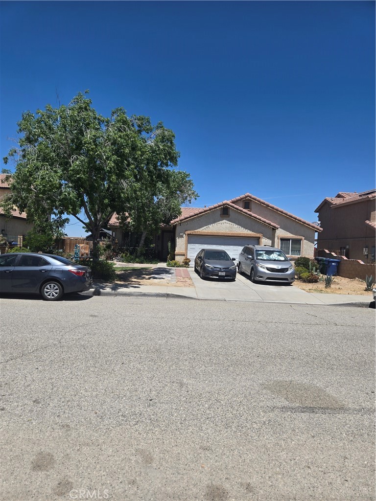 4229 Penca Property Photo 1