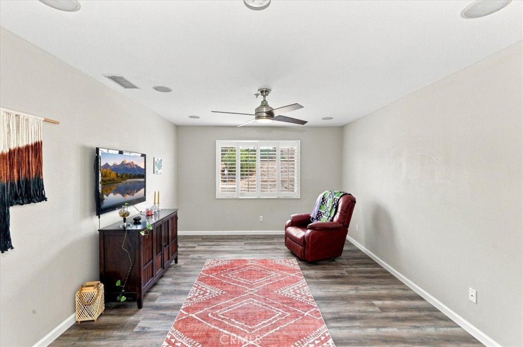 856 Harness Property Photo 32