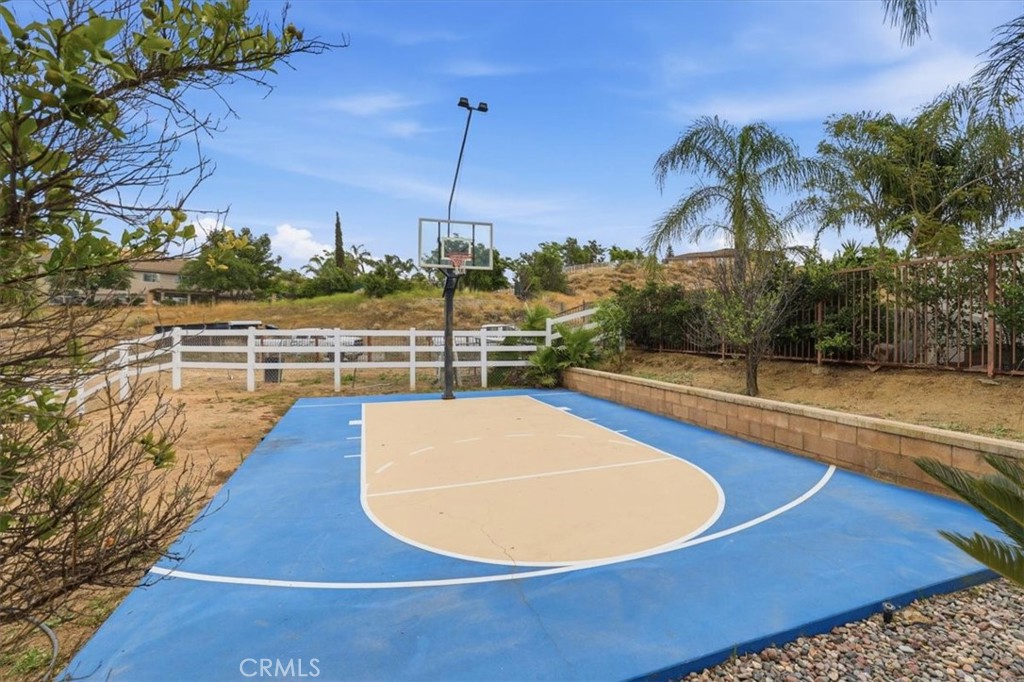 856 Harness Property Photo 60