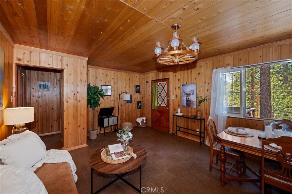 1014 Cherokee Property Photo 15