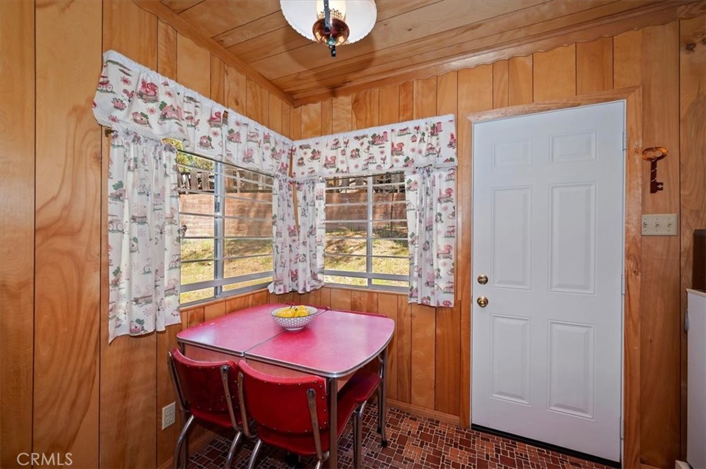 1014 Cherokee Property Photo 20