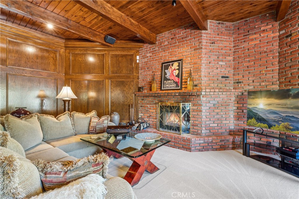 27563 West Shore Road Property Photo 14