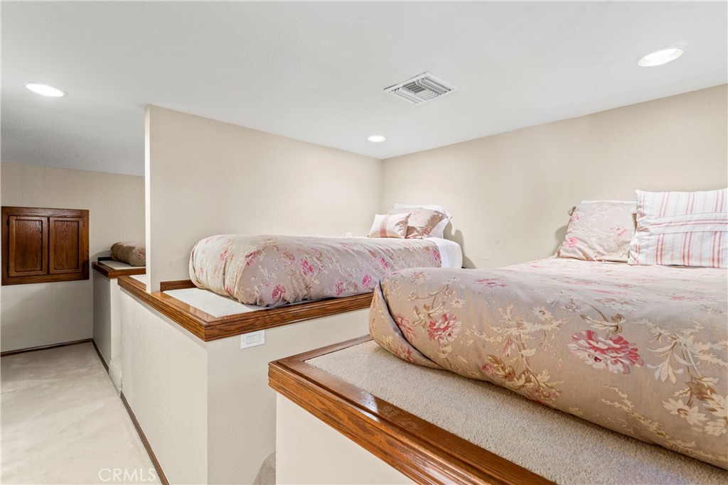 27563 West Shore Road Property Photo 33