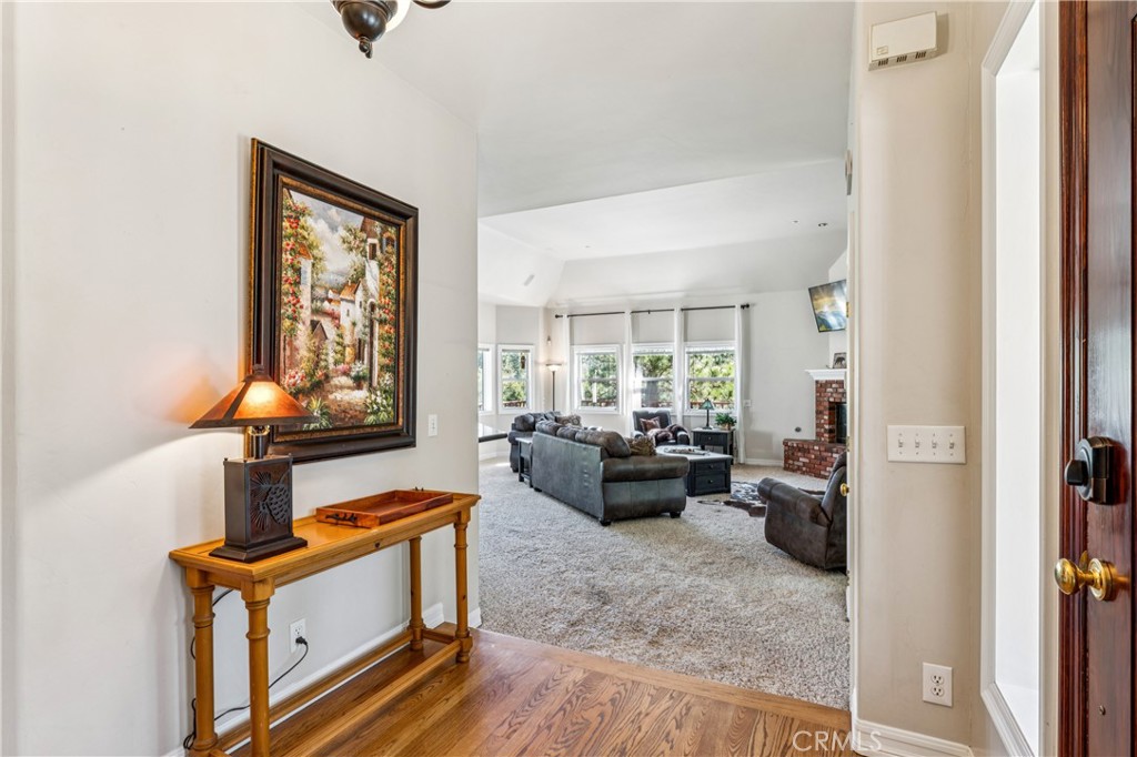 26166 Circle Drive Property Photo 4