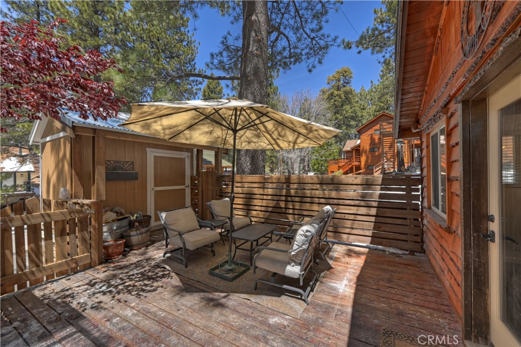 521 Fir Lane Property Photo 3