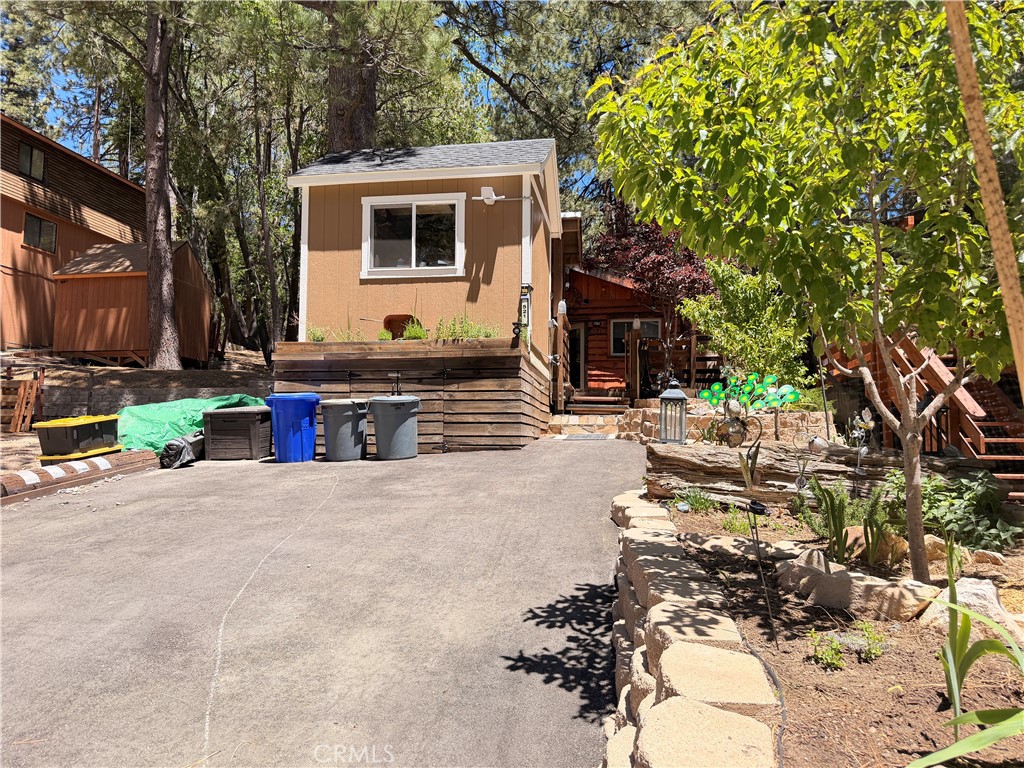 521 Fir Lane Property Photo 5