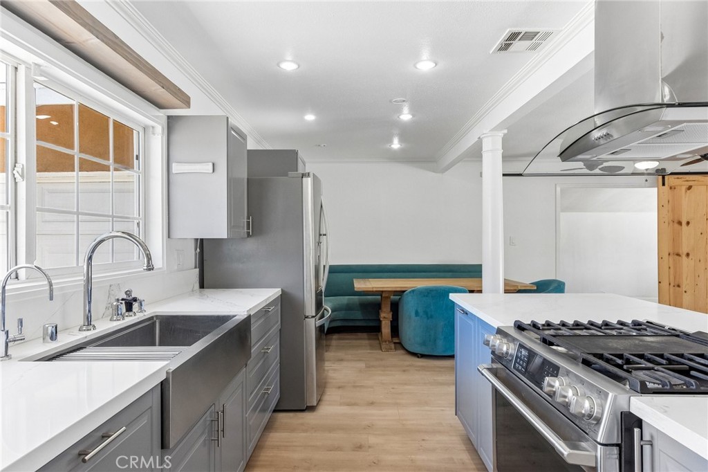 759 S Briargate Property Photo 7