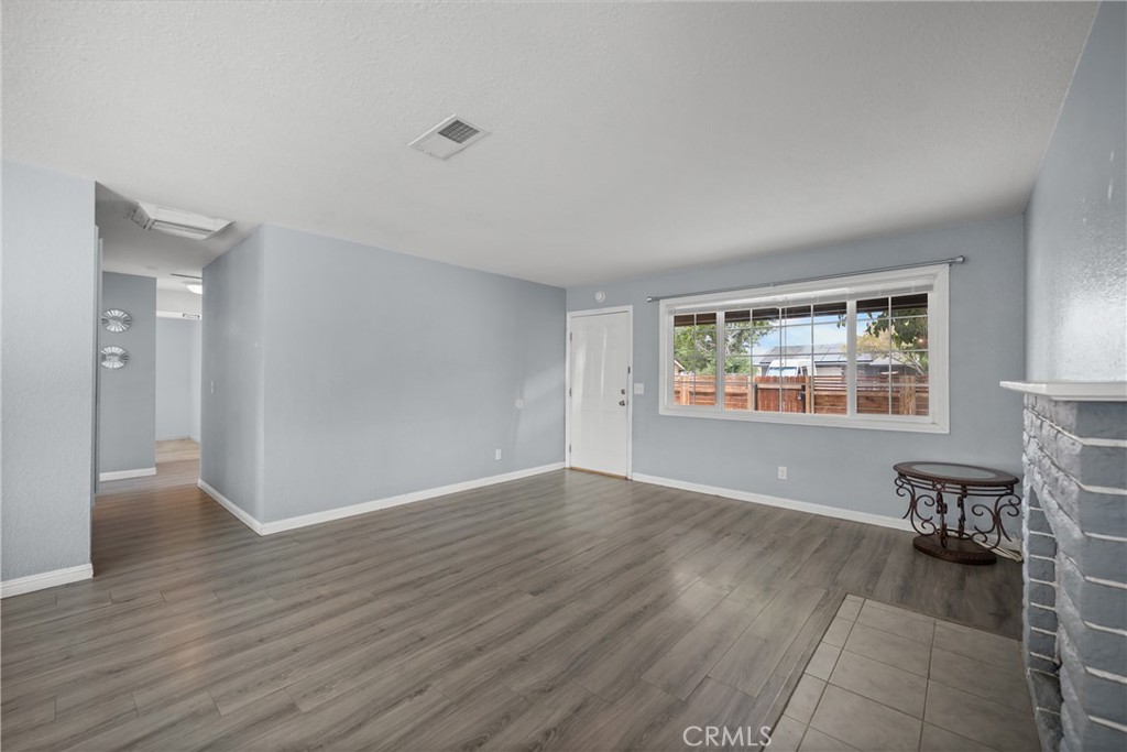 17152 Schollview Avenue Property Photo 8