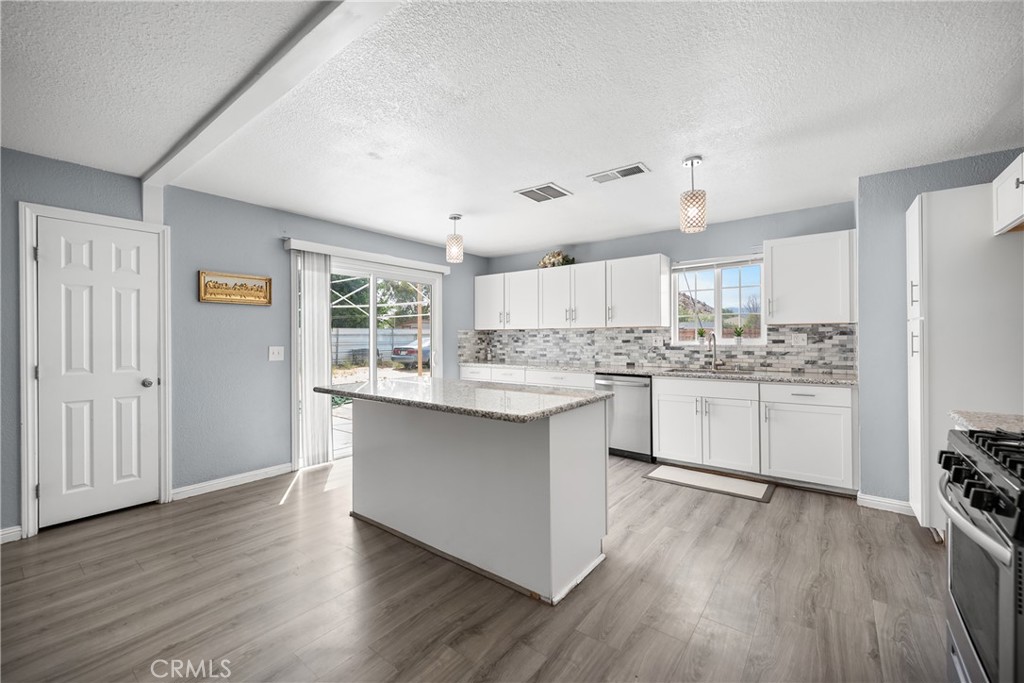 17152 Schollview Avenue Property Photo 10