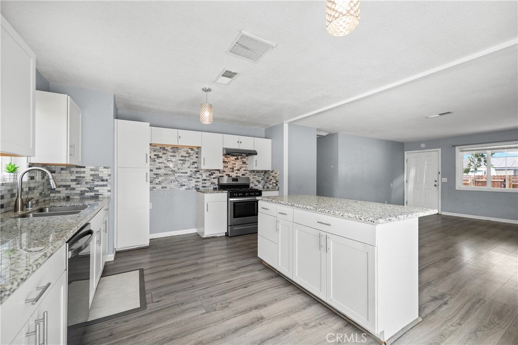 17152 Schollview Avenue Property Photo 11