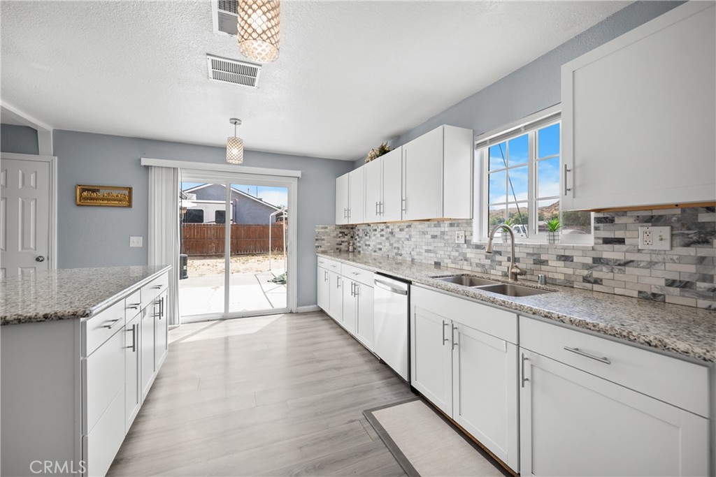 17152 Schollview Avenue Property Photo 13