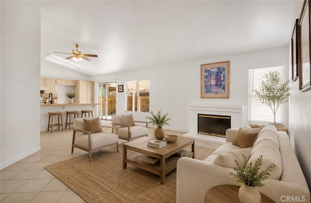15036 Milford Property Photo 5