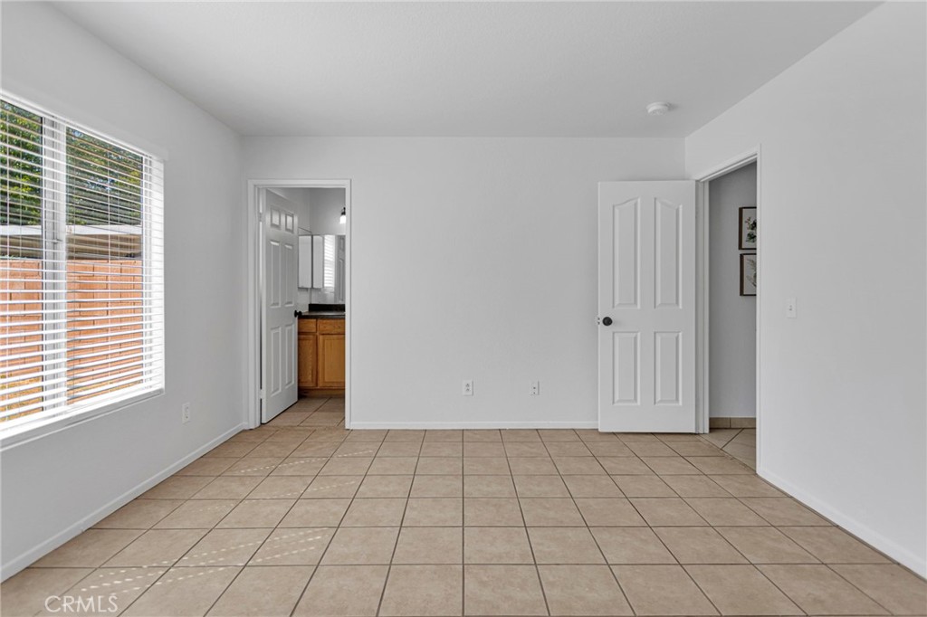15036 Milford Property Photo 32