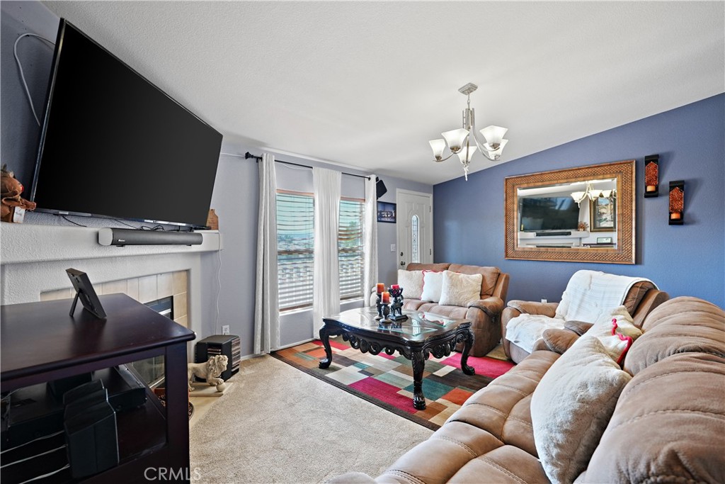1212 W Pottery Property Photo 4