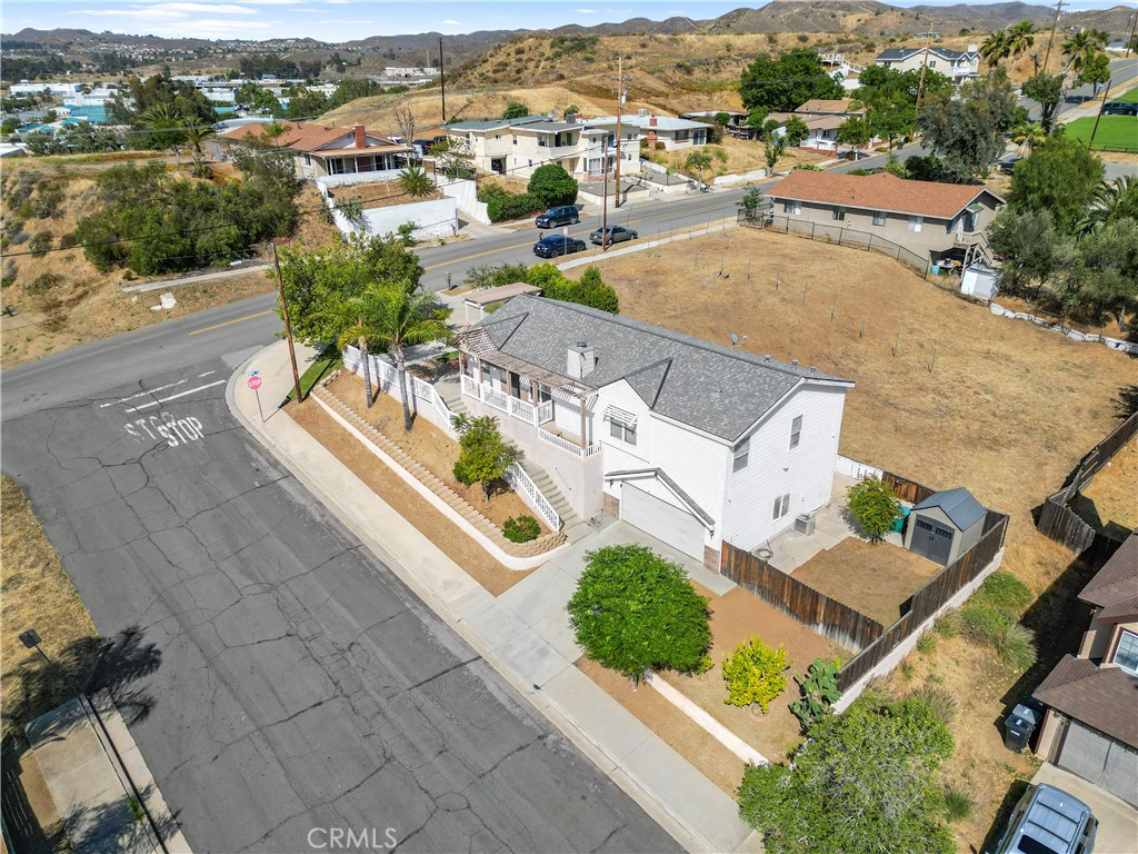 1212 W Pottery Property Photo 19