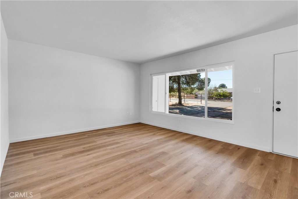 7453 Condalia Avenue Property Photo 11