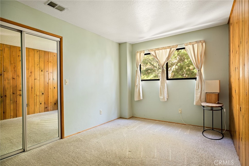 109 Old Toll Property Photo 31