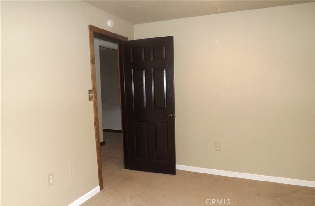 590 Lanes End Property Photo 14