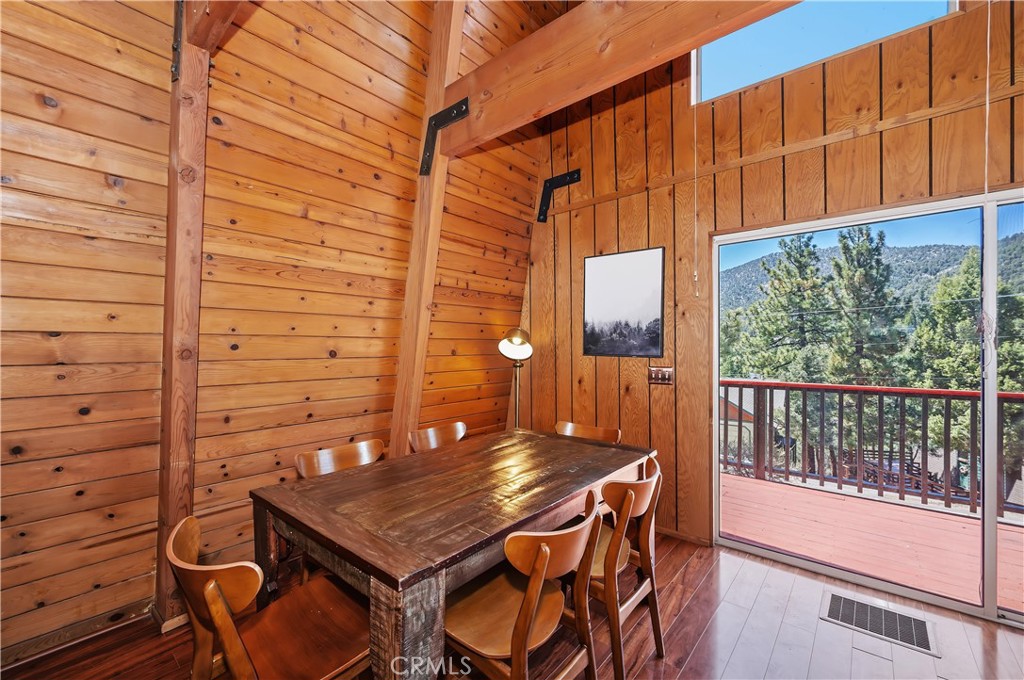 1100 Cedar Mountain Property Photo 8