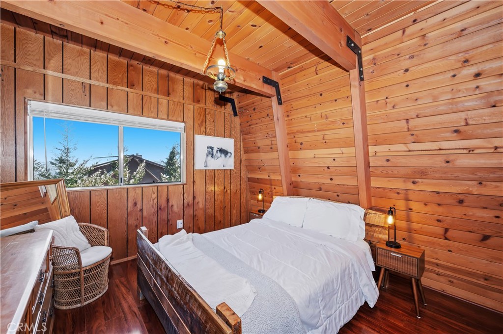 1100 Cedar Mountain Property Photo 14