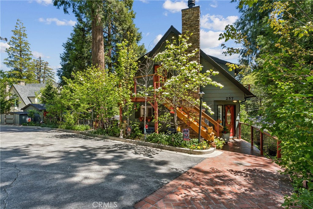 257 Corona Circle Property Photo