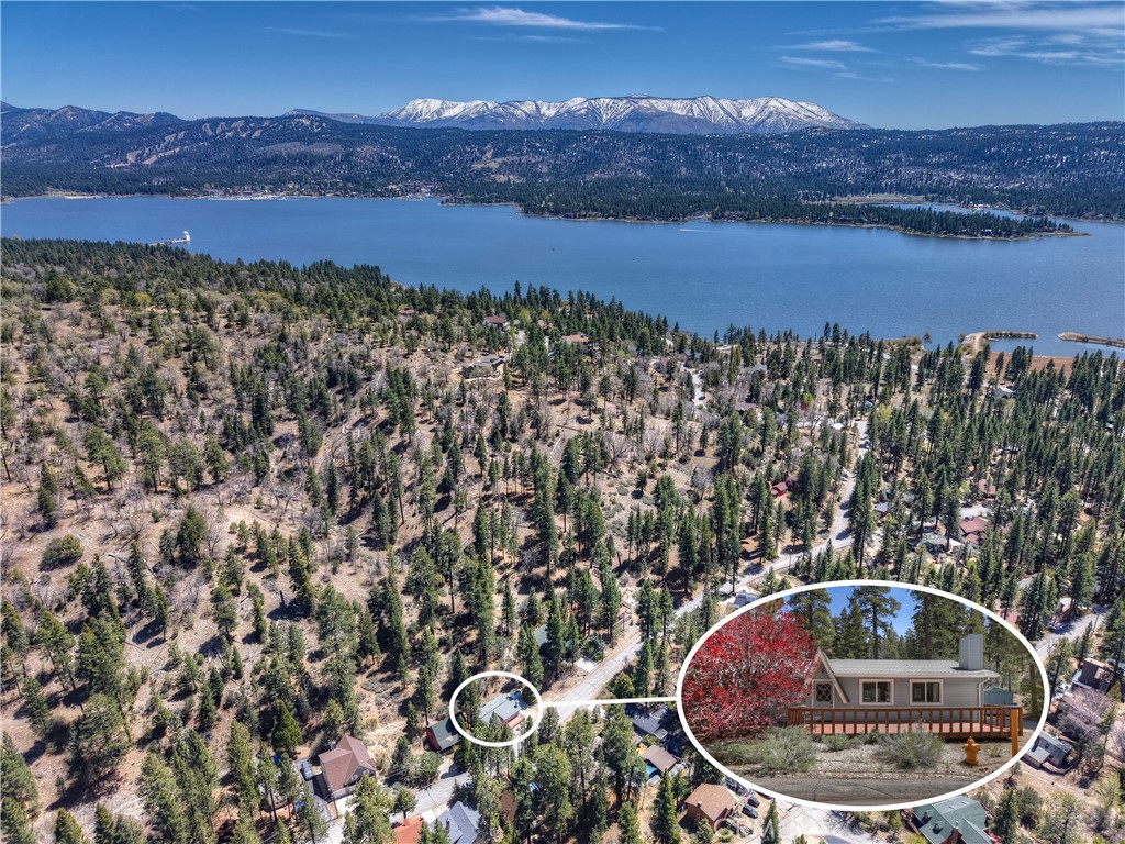 1099 Canyon Property Photo 3