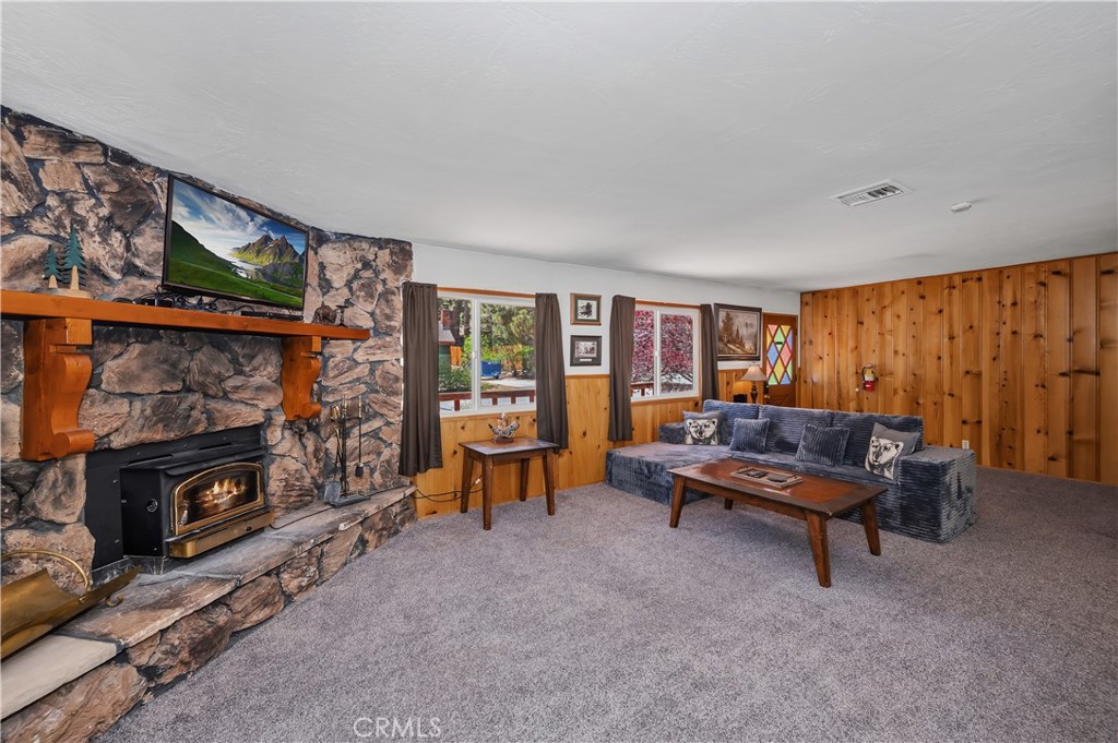 1099 Canyon Property Photo 10