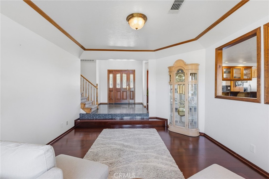 3185 Irvington Ave Property Photo 8