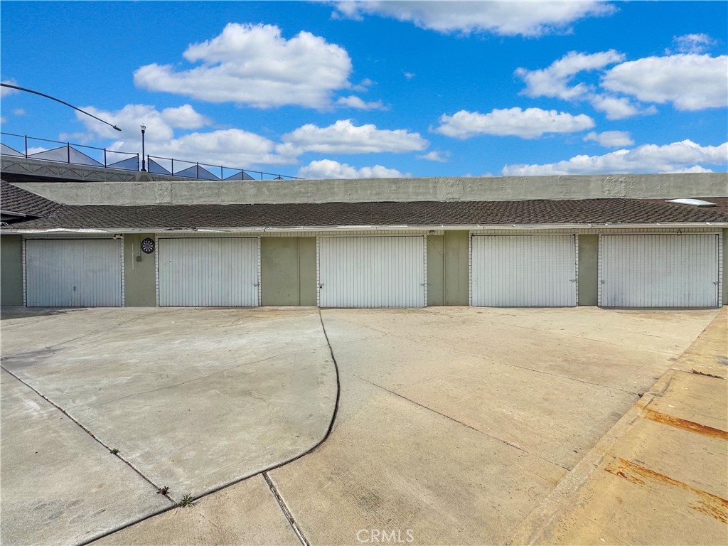 7736 Sugar Drive Property Photo 3