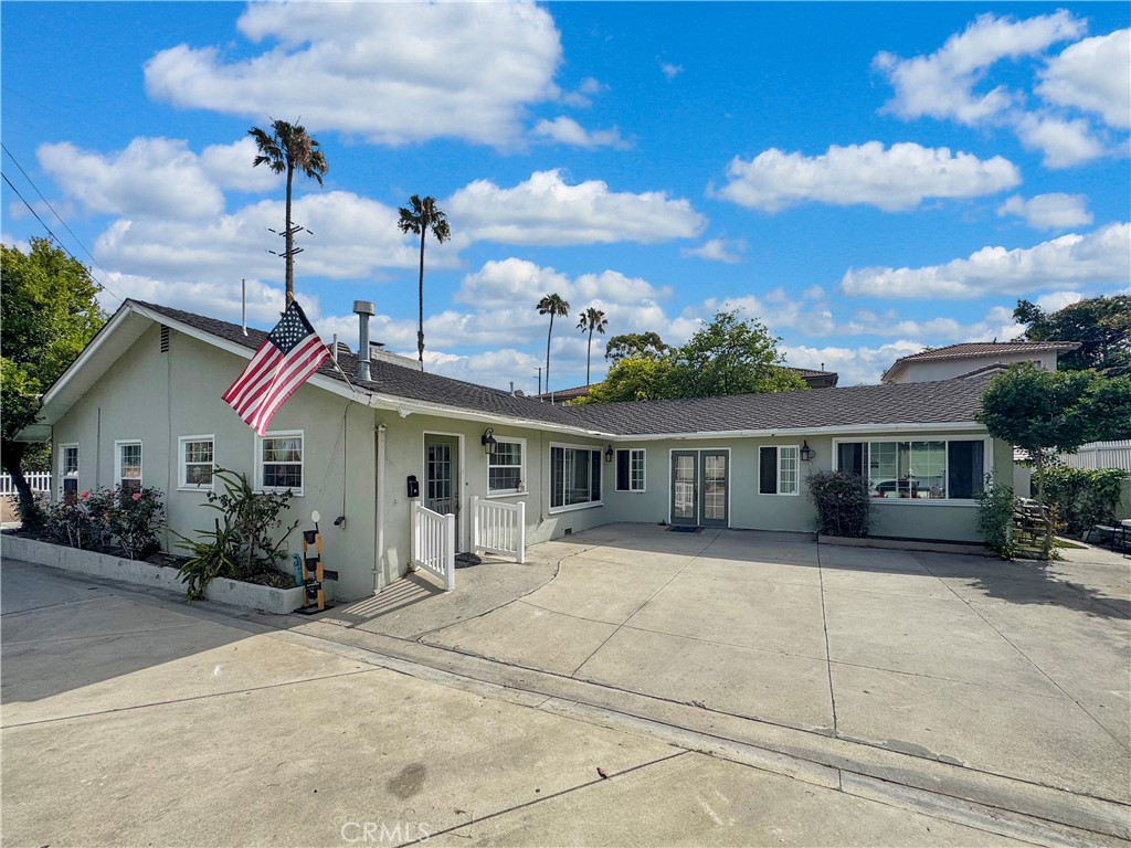 7736 Sugar Drive Property Photo 4