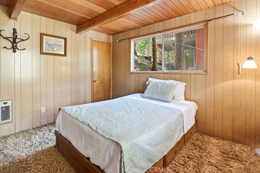 997 Berne Property Photo 7
