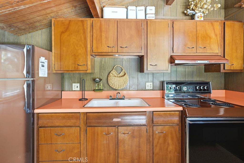 997 Berne Property Photo 18