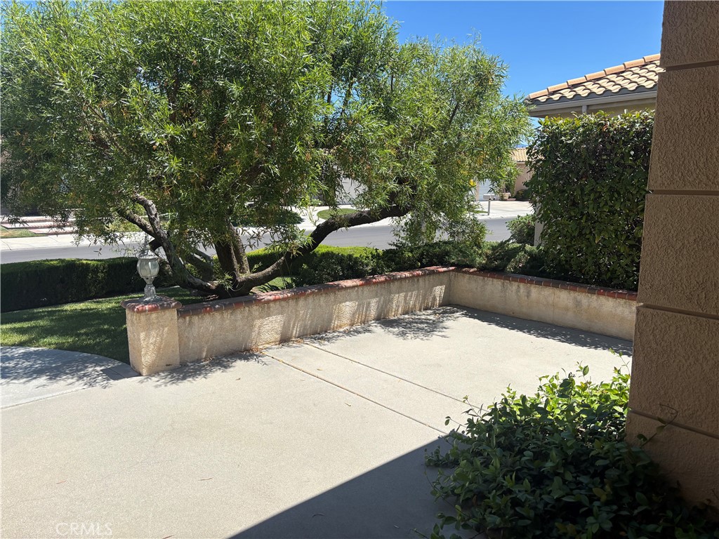 4913 Singing Hills Property Photo 4