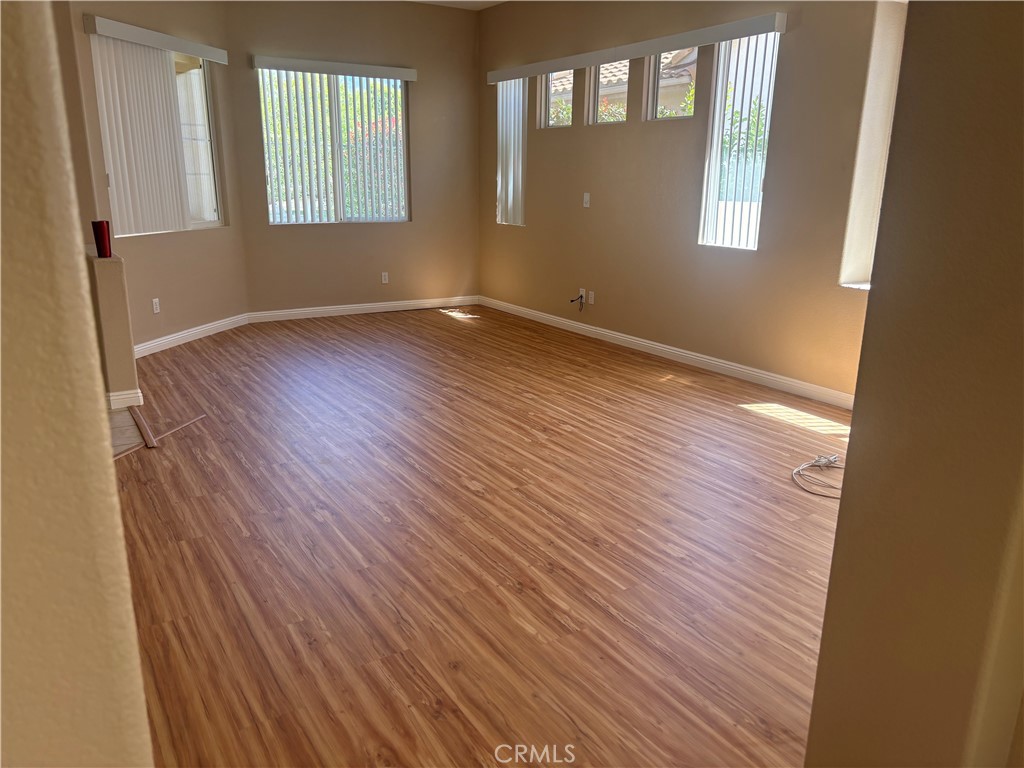 4913 Singing Hills Property Photo 6