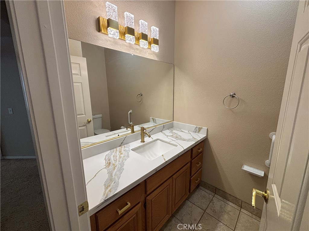 4913 Singing Hills Property Photo 13