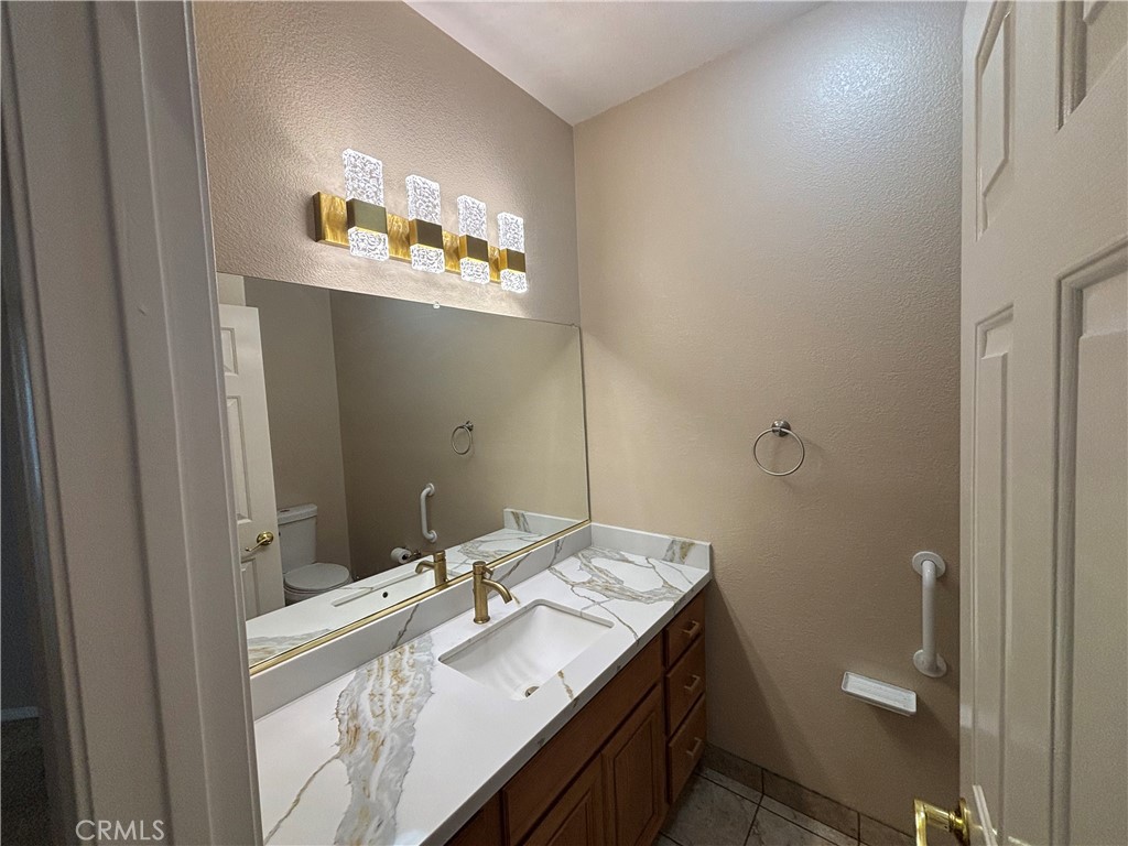 4913 Singing Hills Property Photo 14
