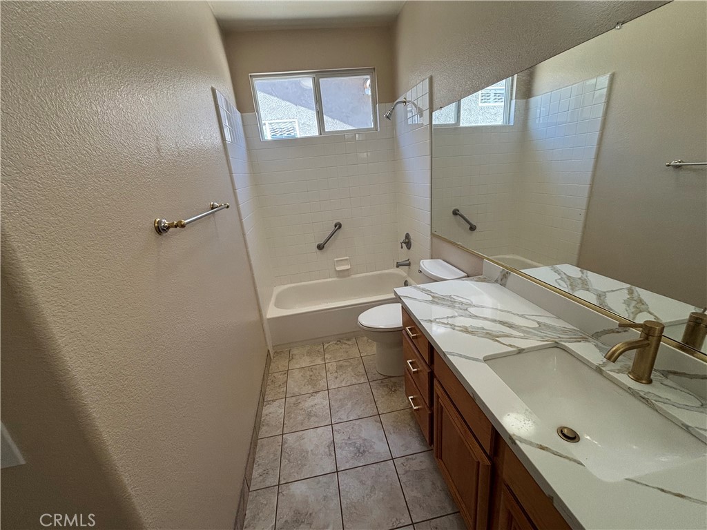 4913 Singing Hills Property Photo 15