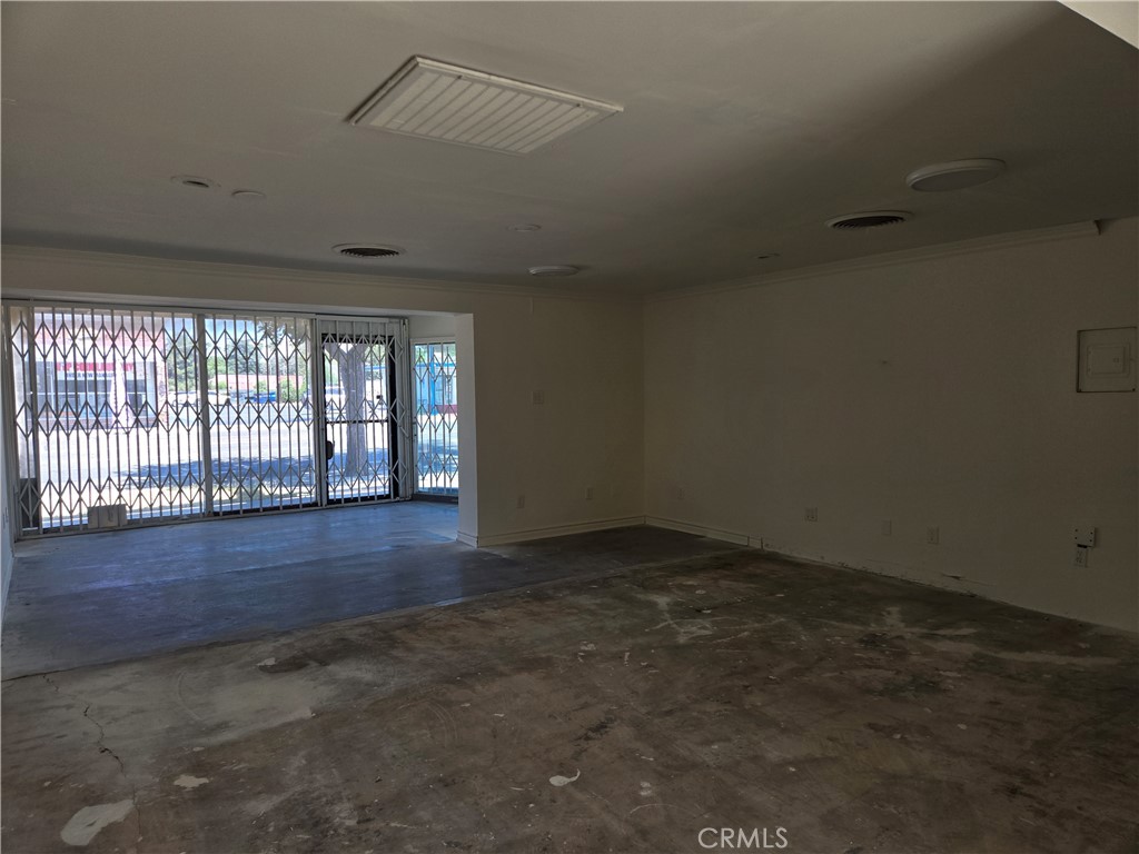 6682 Magnolia Avenue Property Photo 7