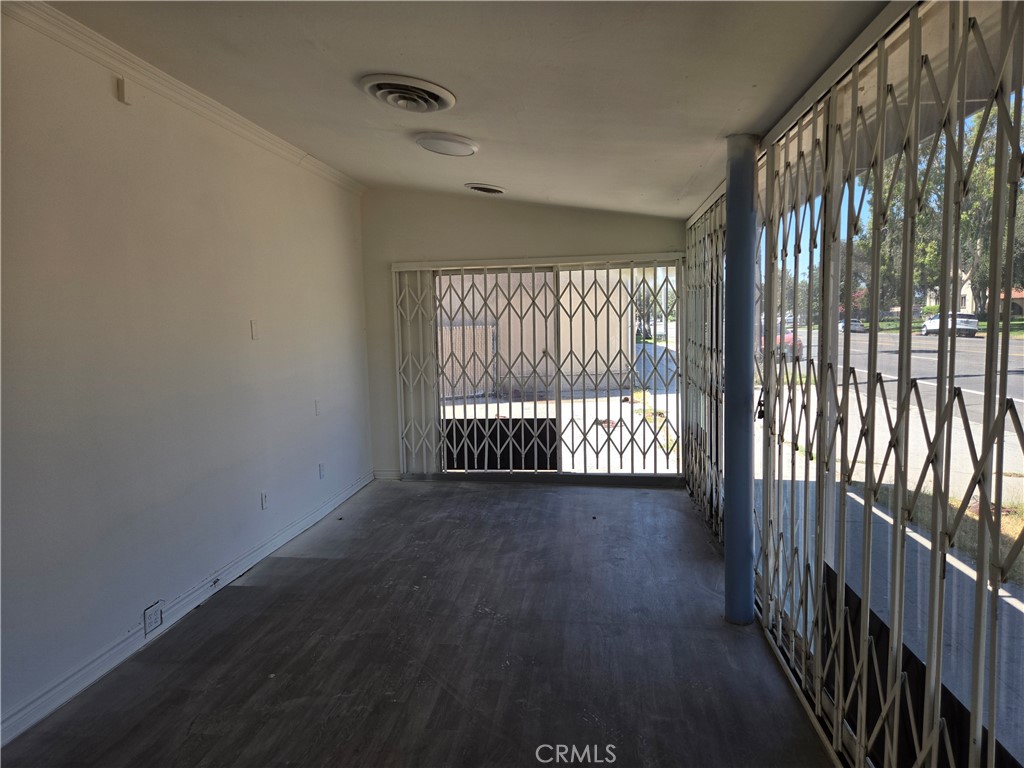 6682 Magnolia Avenue Property Photo 11
