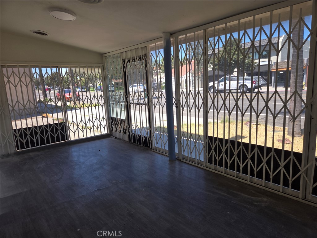 6682 Magnolia Avenue Property Photo 12
