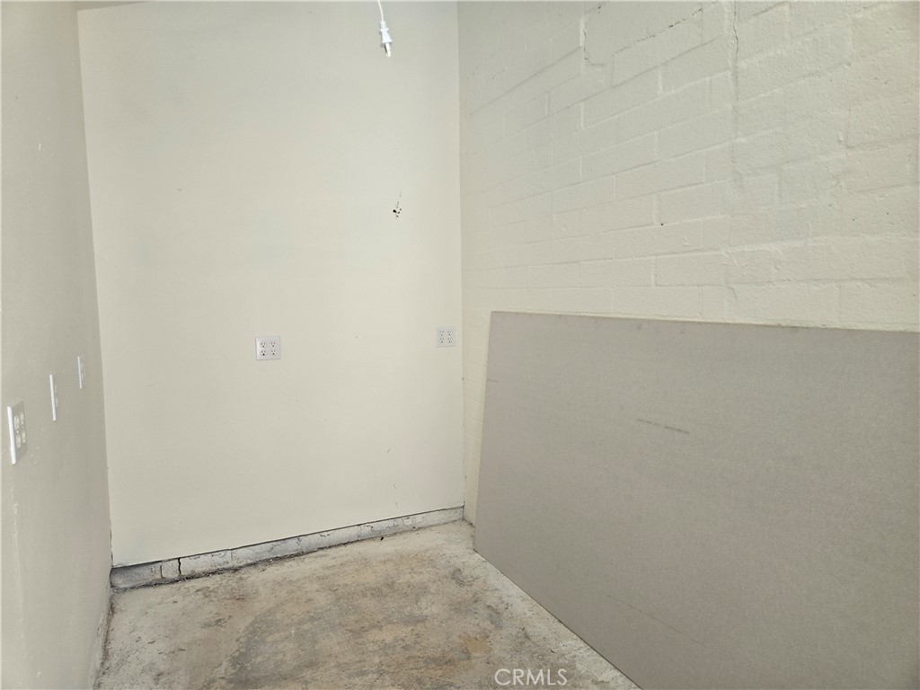6682 Magnolia Avenue Property Photo 14