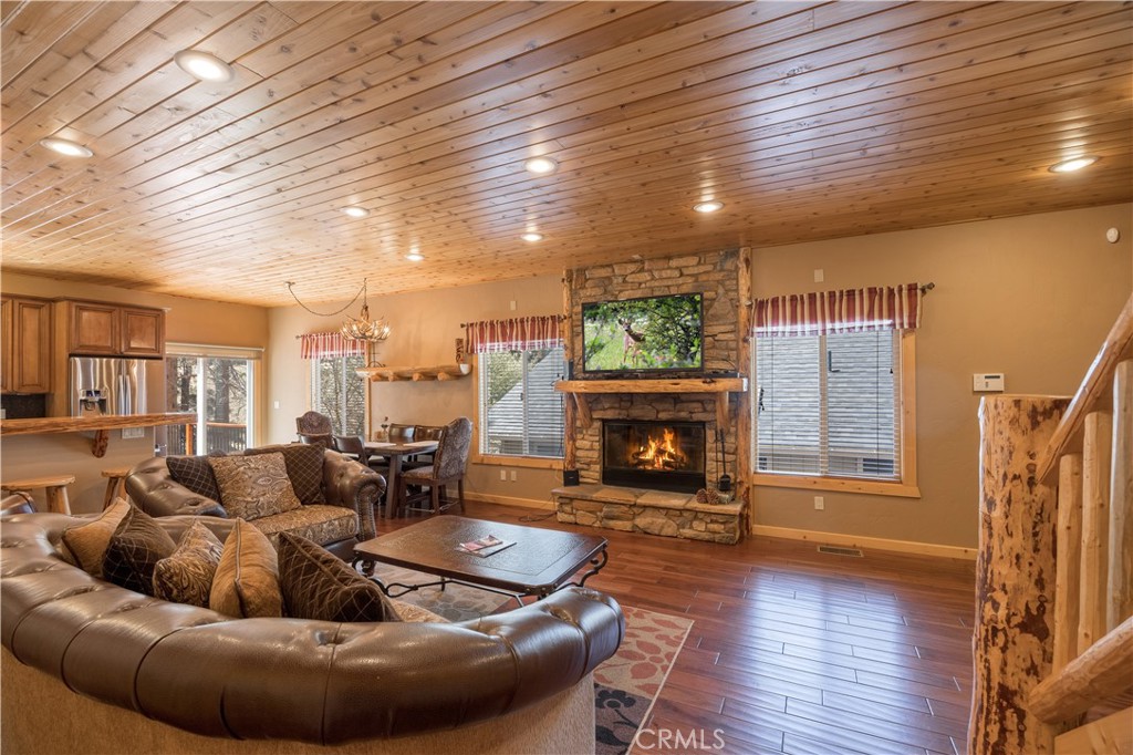 529 Bernhardt Property Photo 8