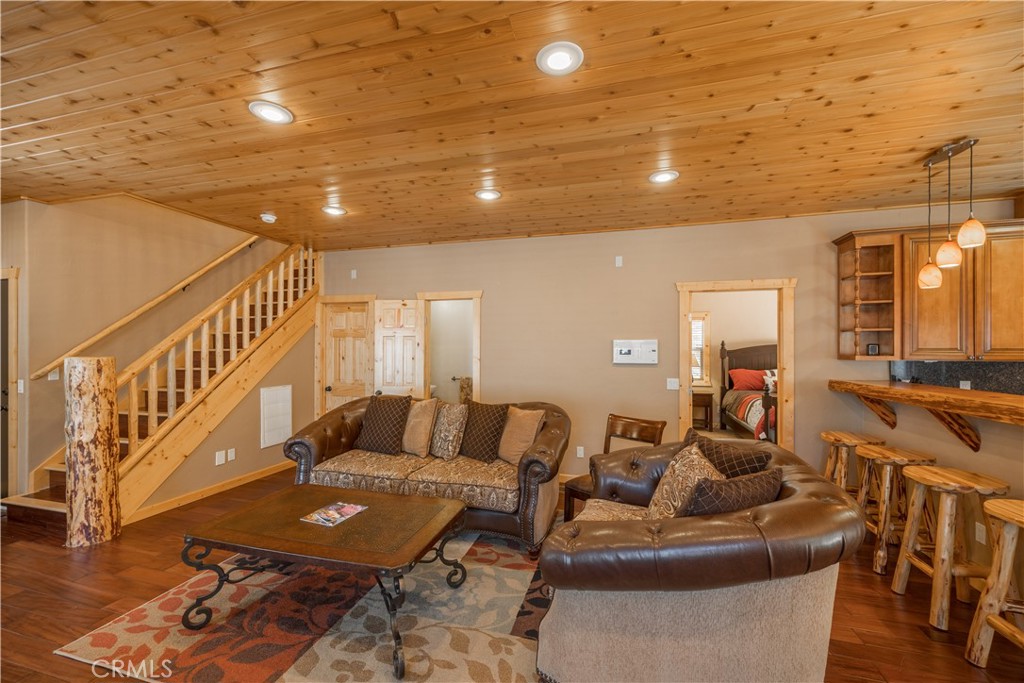 529 Bernhardt Property Photo 12