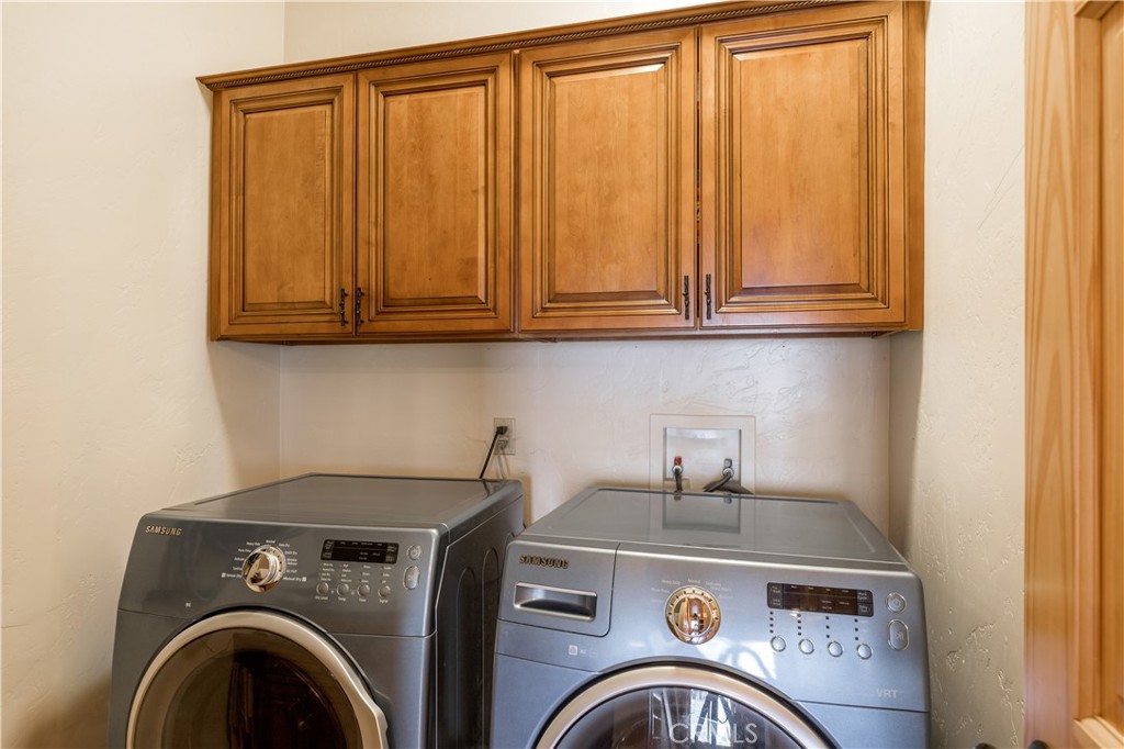 529 Bernhardt Property Photo 23