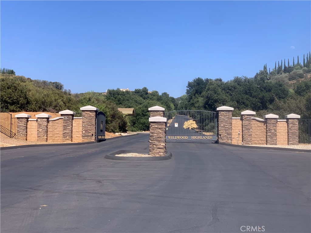 39510 Eastview Court Property Photo 19