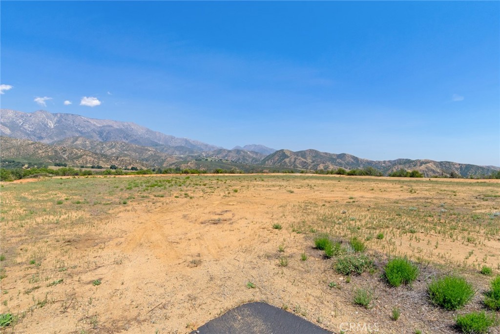 39534 Eastview Court Property Photo 4