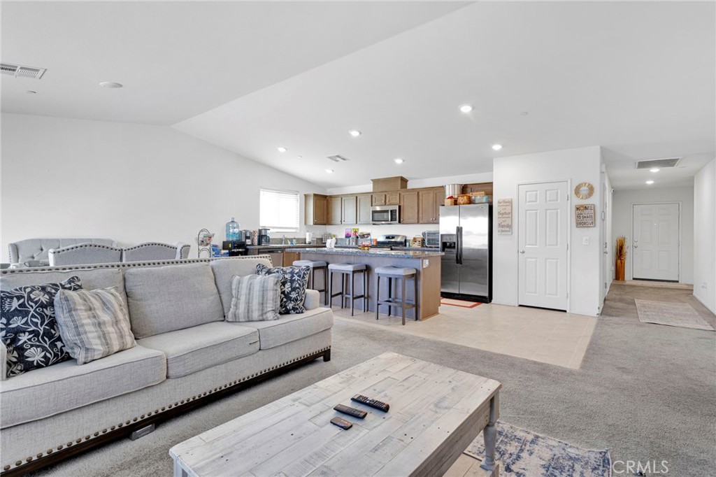 11412 Charlotte Property Photo 8