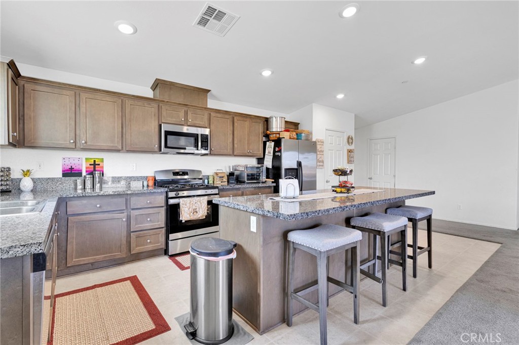 11412 Charlotte Property Photo 9