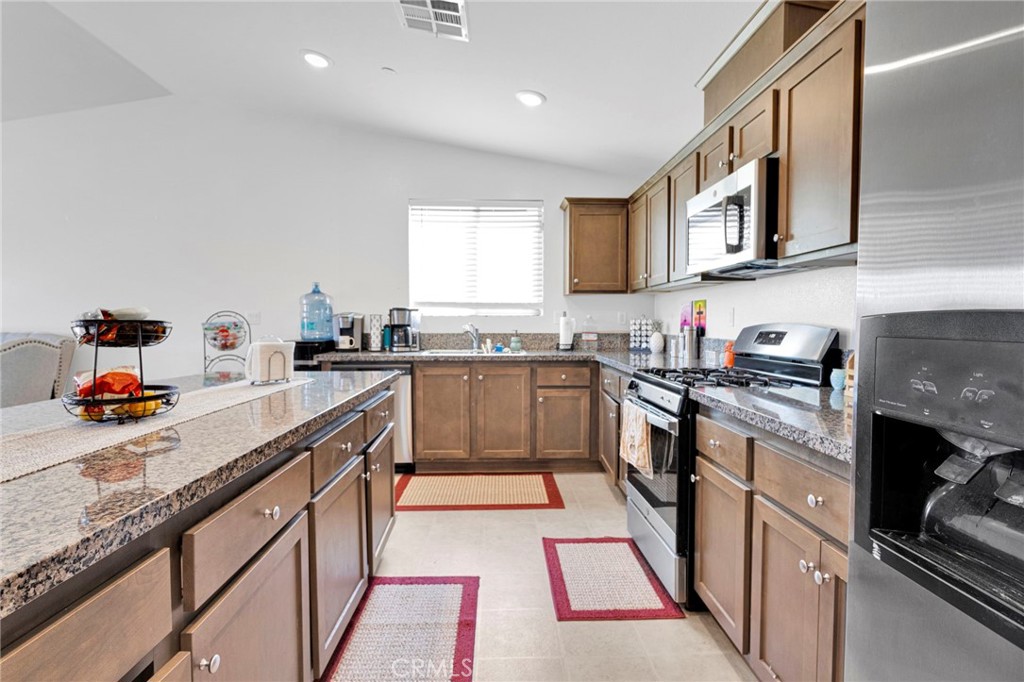 11412 Charlotte Property Photo 10