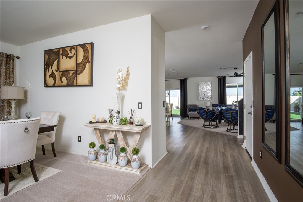 16846 Desert Star Property Photo 7